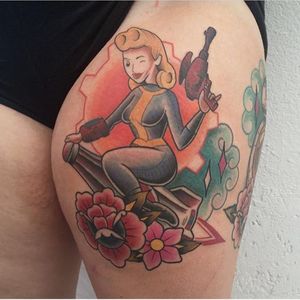An awesome little Fallout themed traditional pinup by Tim Austin. (Via IG— tim_austin_tattoos) #Fallout #pinup #TimAustin #traditional  #vaultdweller