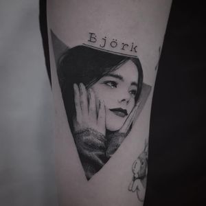 Bjork Tattoo by Cold Gray #ColdGray #musictattoos #blackandgrey #realism #realistic #blackwork #Bjork #music #famous #portrait #face #text #smile #tattoooftheday