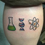 Pillars of science. (via IG - davidcox8651) #ScienceTattoo #Science #ScienceTattoos #NerdTattoo #Beaker #DNA #Atom
