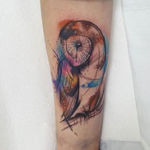 Tatuaje de acuarela de búho por Josie Sexton