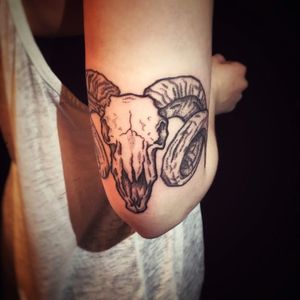 Great ram skull tattoo by Habba Nero #habbanero #runes #magic #stickandpoke #handpoked #ramskull