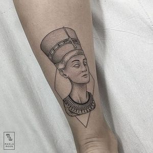 Nefertiti by Marla Moon (via IG-marla_moon) #nefertiti #queen #egyptian #finelines #illustrative #blackandgrey #MarlaMoon
