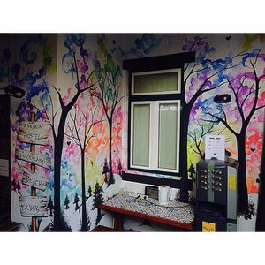 Arte da Jessica Damasceno deixada em uma parede em Lisboa - Portugal. #JessicaDamasceno #AquarelaTattoo #Aquarela #Watercolortattoo #watercolor #TatuadorasBrasileiras