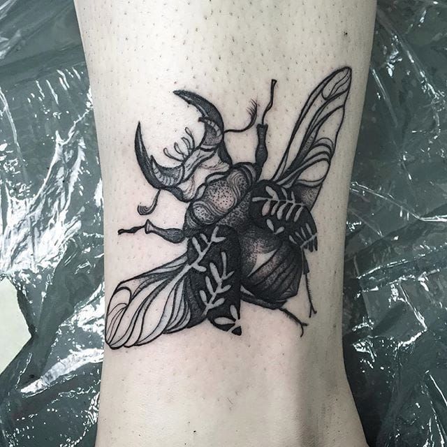 Blackwork beatle tattoo by Joanna Świrska. #JoannaSwirska #psychedelic #trippy #flora #fauna #nature #contemporary #animal #beatle #insect #blackwork