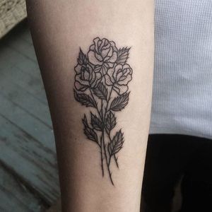 Bouquet tattoo by Emi Lynn. #bouquet #flower #blackwork #emilynn