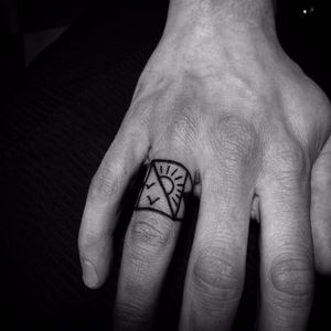 Ring tattoo by mxw. #ring #mxw #microtattoo