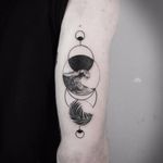Sick geometric wave tattoo by Mark Ostein #MarkOstein #blackworksubmission #blackwork #dotwork #lisbontattoo #blacktattooart #geometric #wave