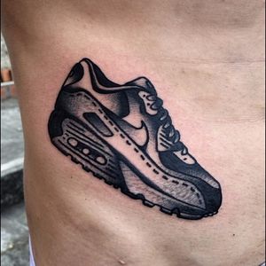 Nike Air Max tattoo by Arthur Voss. #airmax #nike #nikeairmax #sneakers #shoes #hypebeast #trend #blackandgrey #ArthurVoss