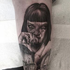 Gory Mia Wallace tattoo by Kerry Gentle. #KerryGentle #blackandgrey #gore #MiaWallace #femmefatale #classic #pulpfiction #cultfilm #film #movie #QuentinTarantino #moviecharacter #femmefatale #portrait