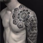 Superb geometric tattoo by Rachel M. Köng #RachelMKöng #geometric #dotwork #blackwork #ornamental