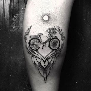 23 Bike Tattoos For The Hardcore Cyclists • Tattoodo 23 Bike Tattoos For The Hardcore Cyclists • Tattoodo