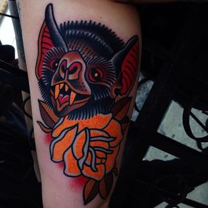 Traditional Bat and Rose Tattoo by Jonathan Montalvo @montalvotattoos #jonathanmontalvo #montalvotattoos #traditional #bat #rose