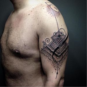 Ornamental tattoo by Pedro Contessoto #PedroContessoto #ornamental #blackwork