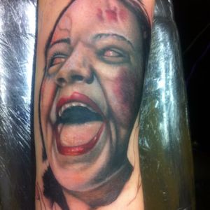 Ash's girlfriend the giggling Linda who he had to decapitate in the first film #ashwilliams #evildead #demons #gore #horrortattoo
