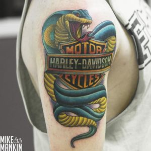 A cobra coiled around the Harley-Davidson insignia by Michael Mankin (IG—manakinskywalker). #cobra #Harley #HarleyDavidson #MichaelMankin