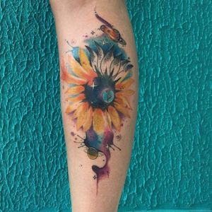 #ArthurOliveira #watercolor #aquarela #tatuadoresdobrasil #brasil #brazil #colorido #colorful #flor #flower #sunflower #girassol #planet #planeta #saturno #saturn #galaxy #galaxia #terra #earth
