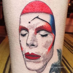 Bowie tattoo by Shannon Perry. #ShannonPerry #linebased #linework #offbeat #davidbowie #bowie #ziggystardust