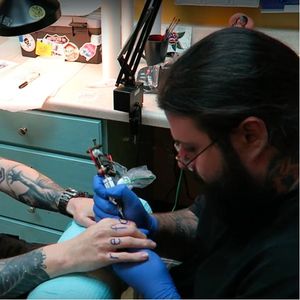 Getting knuckles tattooed #Shakycode #vlogger #tattooed #knuckles #video