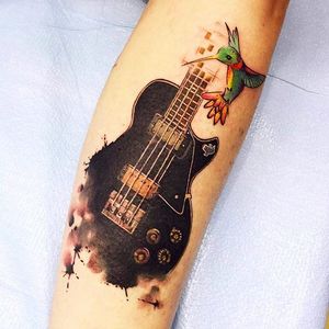 Nice lil bass tattoo by Helen Farber (via IG -- tattoosbyhelen) #HelenFarber #bass #bassguitar #basstattoo #bassguitartattoo