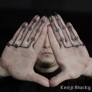 Dotwork finger tattoos by Kenji Alucky, photo from Kenji's Instagram @black_ink_power #geometric #blackwork #tribal #patternwork #dotwork
