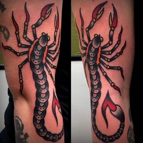 Un espeluznante tatuaje de escorpión tradicional de Christos (IG - christos_tattoos).  #Cristos #escorpio #tradicional