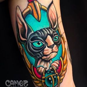 Solid looking cat portrait tattoo, really nice work by Camoz. #camoz #coloredtattoo #cat