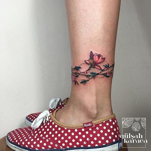 Conceptual floral anklet tattoo by Gülşah Karaca. #GulsahKaraca #illustrative #graphic #technicolor #geometric #anklet #flower #floral