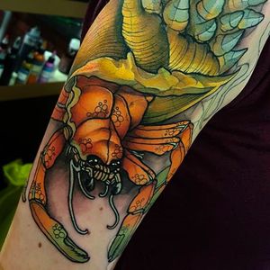 Beautiful detail work on this tattoo by Elliott Wells. #elliottwells #details #crab #oriental