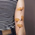 Leaf tattoos by Joice Wang #JoiceWang #besttattoos #color #realism #realistic #watercolor #painterly #illustrative #leaves #leaf #nature #tattoooftheday