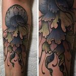 Jellyfish tattoo by Sydney Dyer. #neotraditional #seacreature #jellyfish #SydneyDyer