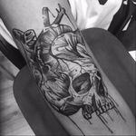 Caveira ou coração? #DavidRocha #brazilianartist #tatuadoresdobrasil #brasil #brazil #realism #realismo #sketch #dotline #dotwork #pontilhismo #skull #caveira #cranio #coraçãoanatomico #anatomicalheart