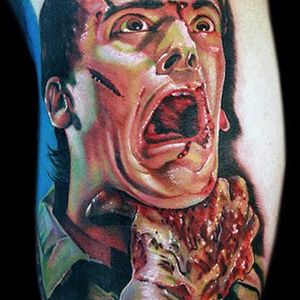 Ash getting attacked by his own evil hand #ashwilliams #evildead #demons #gore #horrortattoo