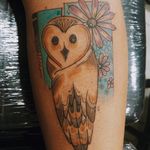Corujinha lindinha #TamiresMandacaru #TatuadorasDoBrasil #brazilianartist #brasil #brazil #sketchstyle #estilorascunho #fineline #colorido #coruja #owl #flores #flowers #bird #passaro #ave