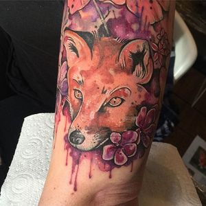 Neo traditional watercolor fox tattoo by Clare Lambert. #watercolor #ClareLambert #neotraditional #fox #animal