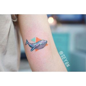 Whale tattoo by Seyoon Gim. #SeyoonGim #seyoon #SouthKorean #microtattoo #whale