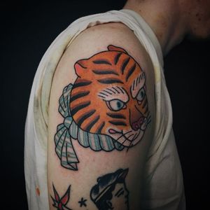 Tiger heas tattoo by Boshka Grygoriew Alvy #BoshkaGrygoriewAlvy #Tibetan #Japanese #tiger #traditional