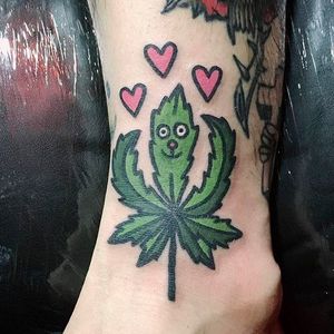 Hearts and Pot Leaf Tattoo by Jiran @Jiran_Tattoo #Potleaf #Potleaftattoo #Weedtattoo #Weed #Cutetattoo #Neotraditional #JiranTattoo #Korea