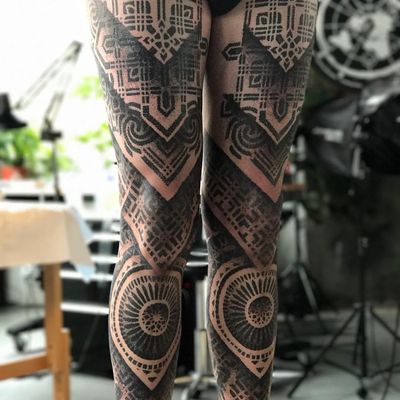 Tribal tattoos by Nathan Mould #tribaltattoos #blackwork #linework #dotwork #mandala #spiral #geometric #pattern #shapes #blackfill #tribal #primitive #tattoooftheday