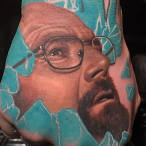 Walter White breaks through some blue meth in this hand tattoo by Carlos Rojas. (Via IG - crojasart) #breakingbad