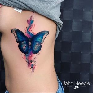 #JohnNeedle #brasil #brazil #brazilianartist #tatuadoresdobrasil #aquarela #watercolor #colorido #colorful #borboleta #buterfly #inseto #bug