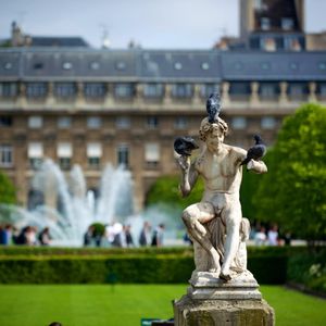 Visit nearby: the Palais Royal and its garden #tourguide #tourism #travel #travelling #traveller #Paris #France #tattooshop #tattooartist