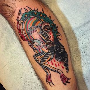 Tatuaje de rana y Jesús por Gregory Whitehead @Greggletron