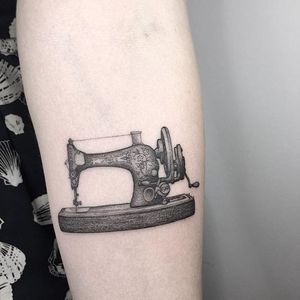 Sewing Machine Tattoo by Nathan Kostechko #sewingmachine #sewingmachingtattoo #blackandgrey #blackandgreytattoo #blackandgreytattoos #fineline #finelinetattoo #blackwork #detailed #NathanKostechko