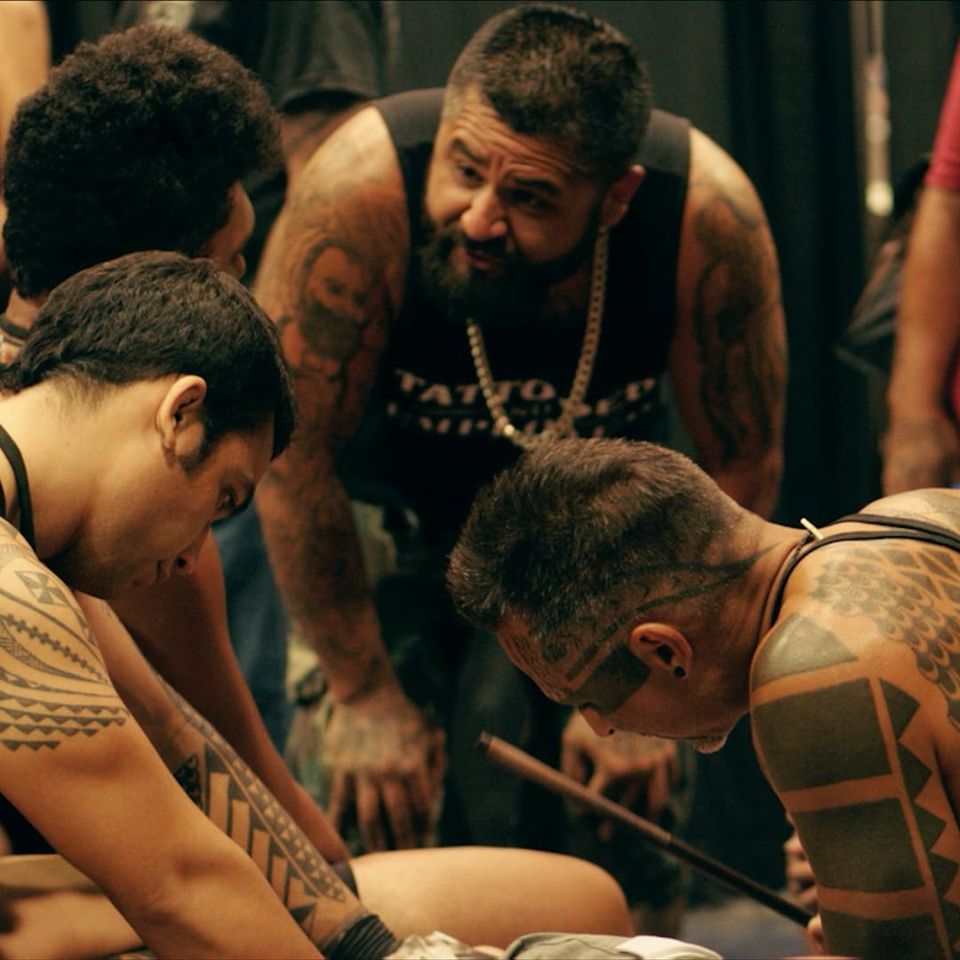How Tattooists in Hawaii Are Keeping Hand-Made Tribal Tattoos Alive • Tattoodo How Tattooists in Hawaii Are Keeping Hand-Made Tribal Tattoos Alive • Tattoodo