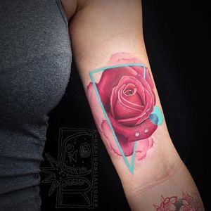 Pink Rose by Chris Rigoni (via IG-chrisrigonitattooer) #flower #watercolor #surrealism #rose #geometric #chrisrigoni