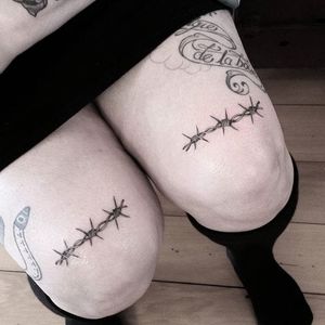 Barbed wire tattoos by Sera Helen. #SeraHelen #blackwork #oldschool #fineline #classic #barbedwire