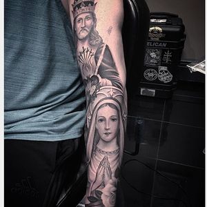 A sleeve featuring Christ and Mary via Matt "Skinny" Bagwell (IG—xskinnyx). #blackandgrey #Christ #Mary #MattSkinnyBagwell #realism