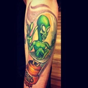 This one just makes us happy. 311 alien tattoo by Mike Sedges (via IG -- capnbroc311) #mikesedges  #311 #alien
