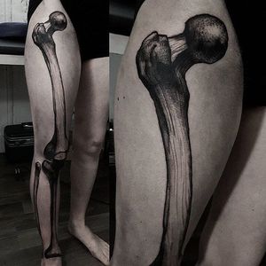 Skeletal tattoo by Arthur Perfetto. #ArthurPerfetto #blackwork #dotwork #pointillism #bone #skeleton #anatomy
