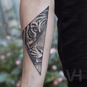 Tiger by Valentin Hirsch #ValentinHirsch #blackandgrey #dotwork #realistic #realism #triangle #junglecat #tiger #cat #animal #nature #tattoooftheday